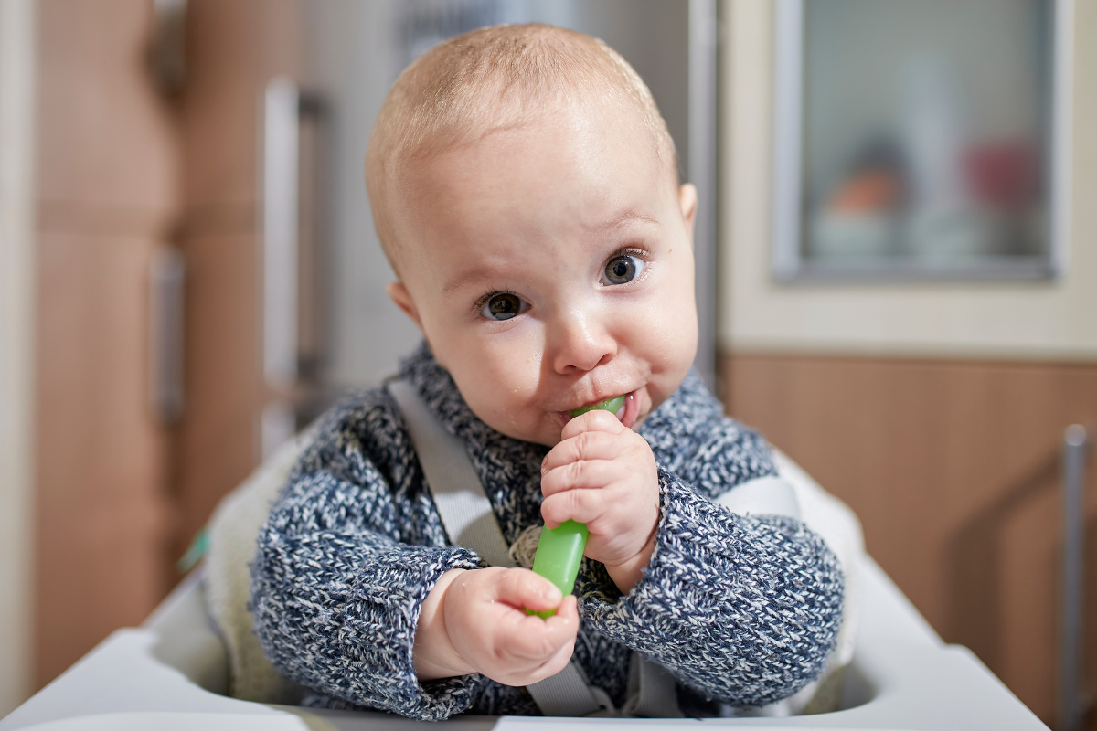 You are currently viewing Starting Your Baby on Solid Foods