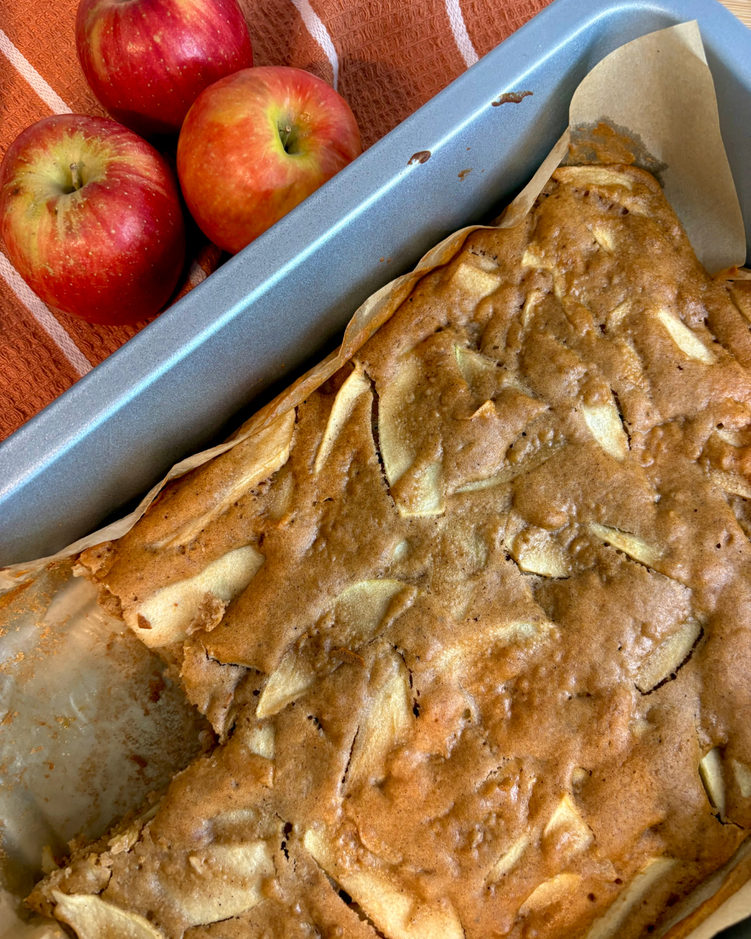 Easy Vegan Apple Cake
