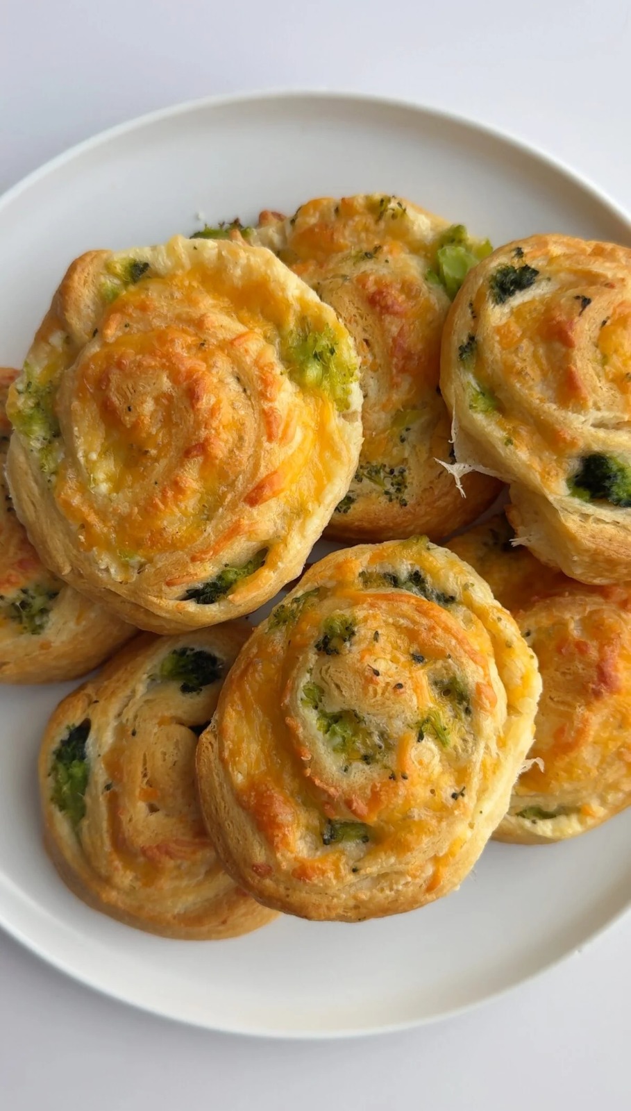 Broccoli Cheese Pinwheels